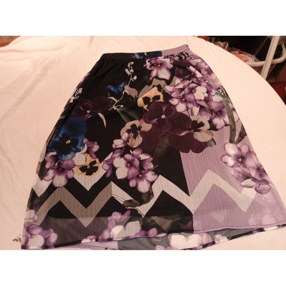 Christopher & Banks multicolor floral size 4 skirt Business Casual Office Date